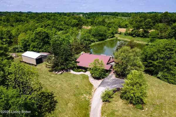 2244 Woods Pike, Pleasureville, KY 40057