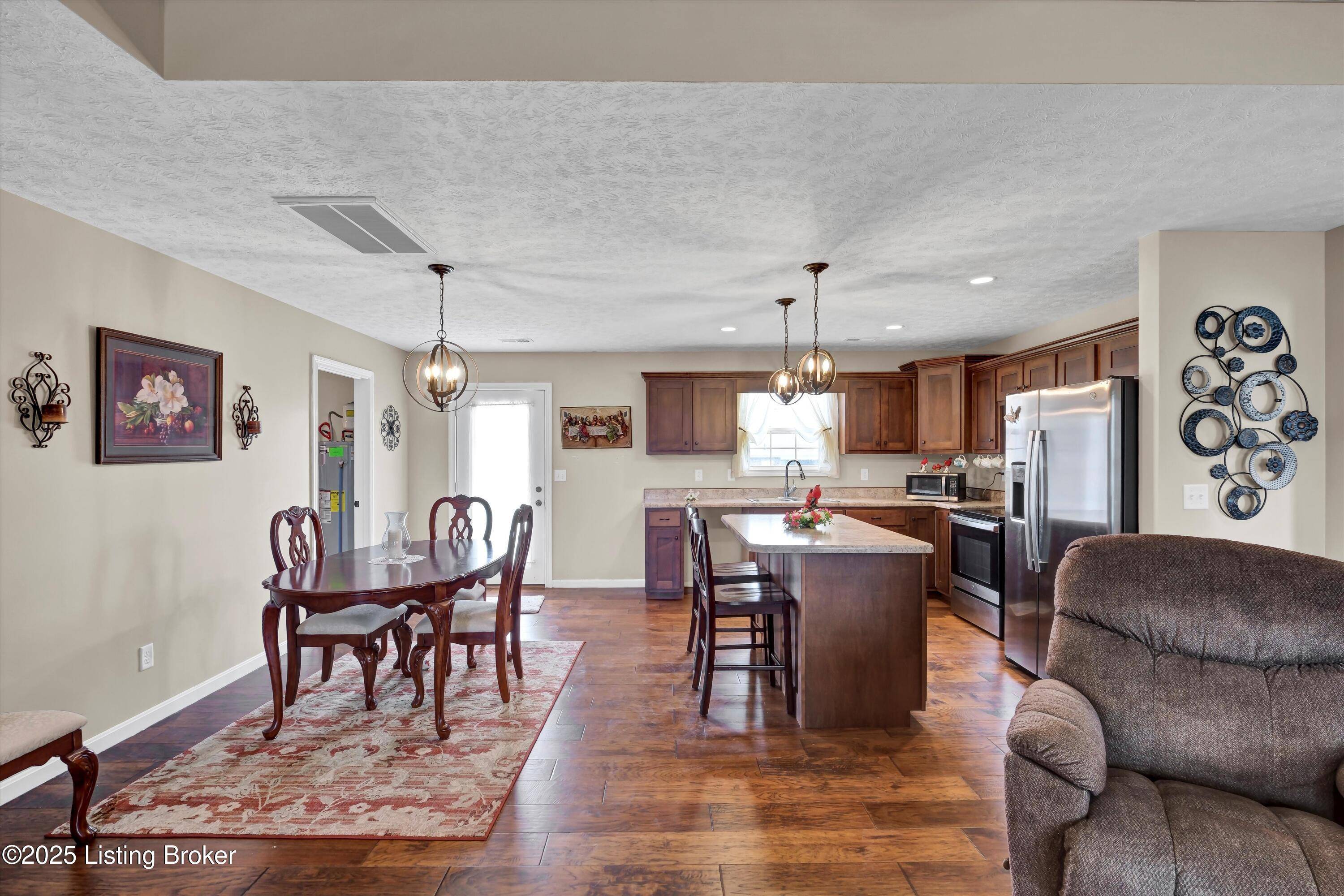 Bardstown, KY 40004,310 Oak Hill Ct