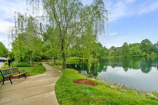 Louisville, KY 40245,320 Buckland TRCE