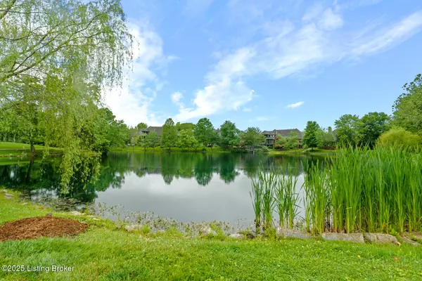 Louisville, KY 40245,320 Buckland TRCE