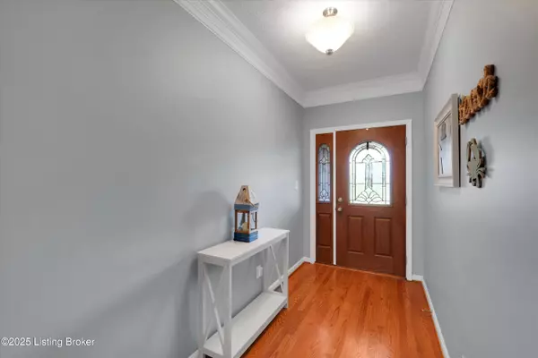 Louisville, KY 40258,6905 Feyhurst Dr
