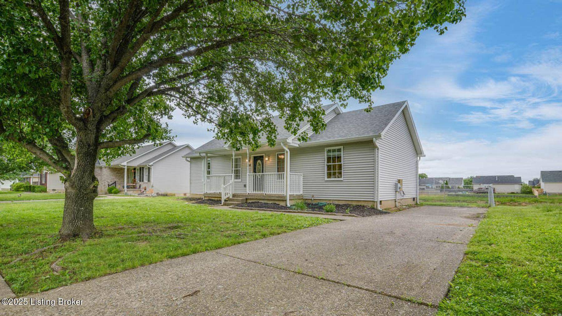 Shepherdsville, KY 40165,238 Lakes Edge Dr