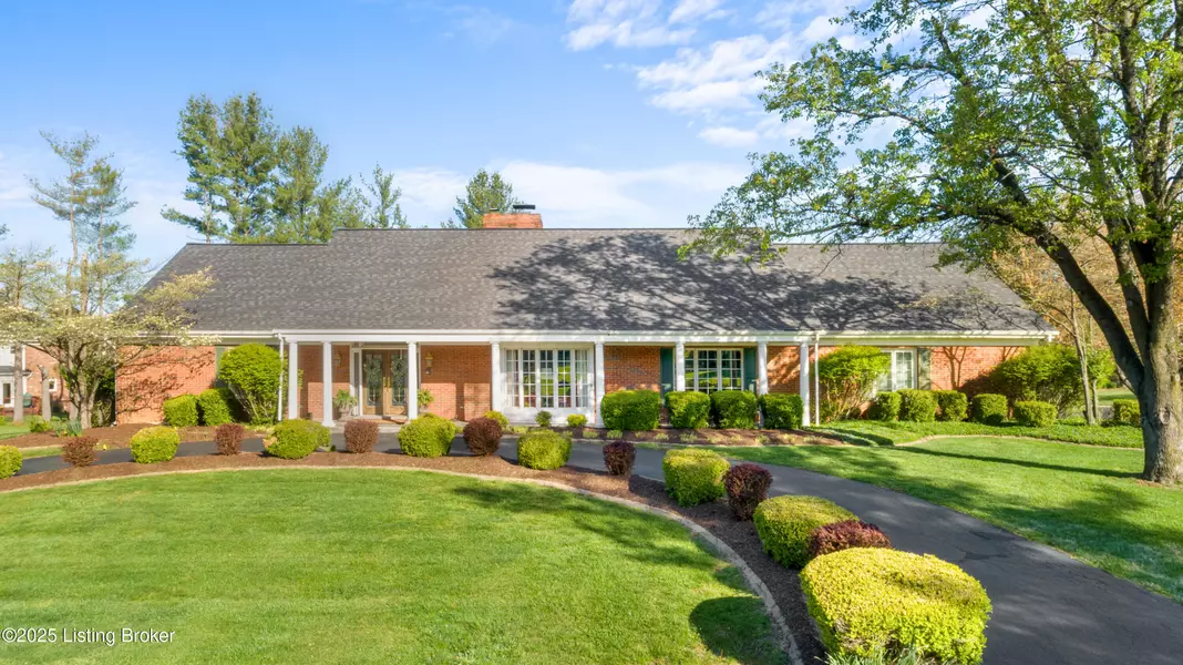 8203 Westover Dr, Prospect, KY 40059