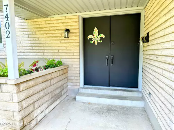 Louisville, KY 40214,7402 Nottoway Cir