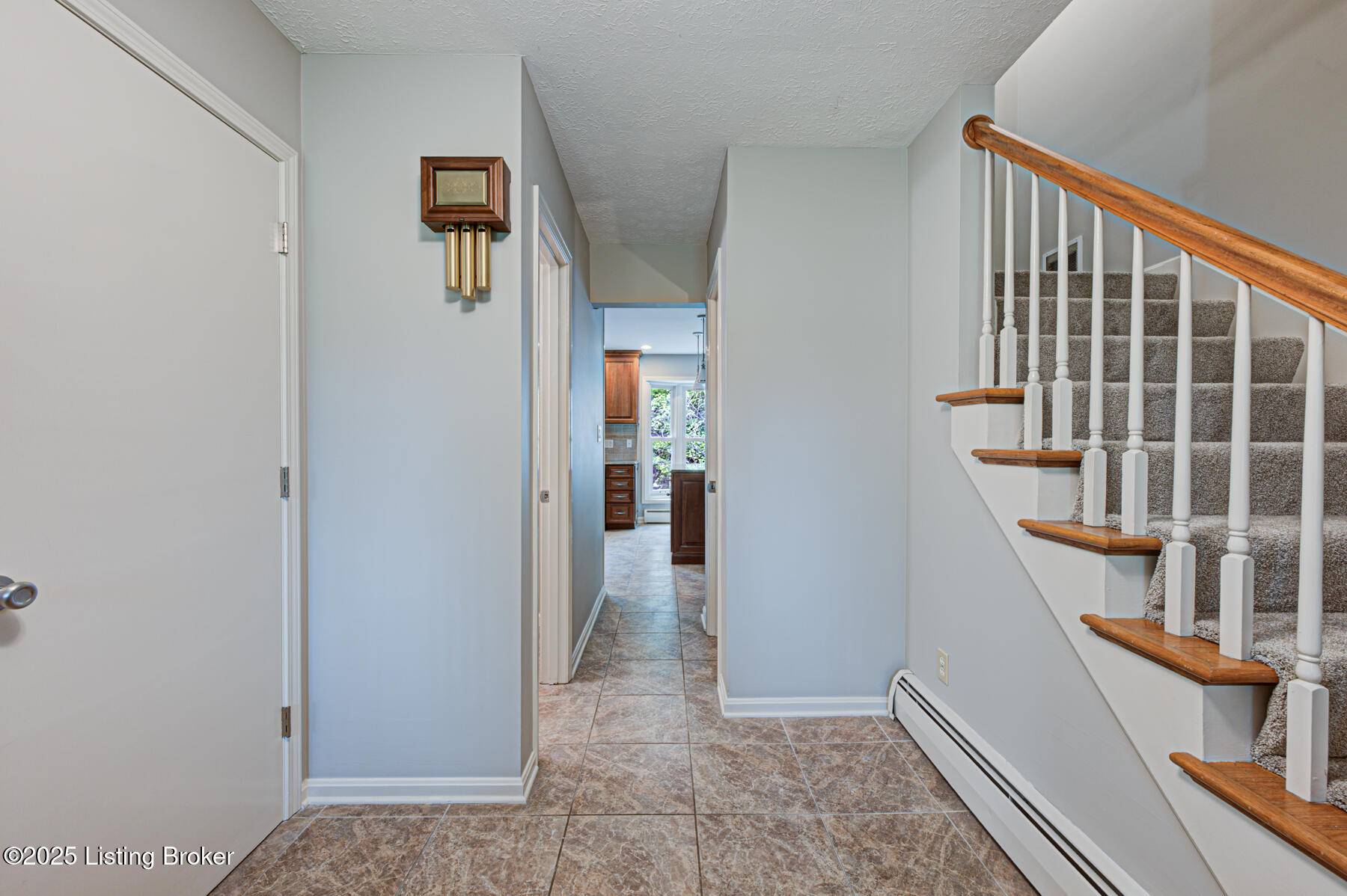 Louisville, KY 40299,3325 Chenoweth Run Rd