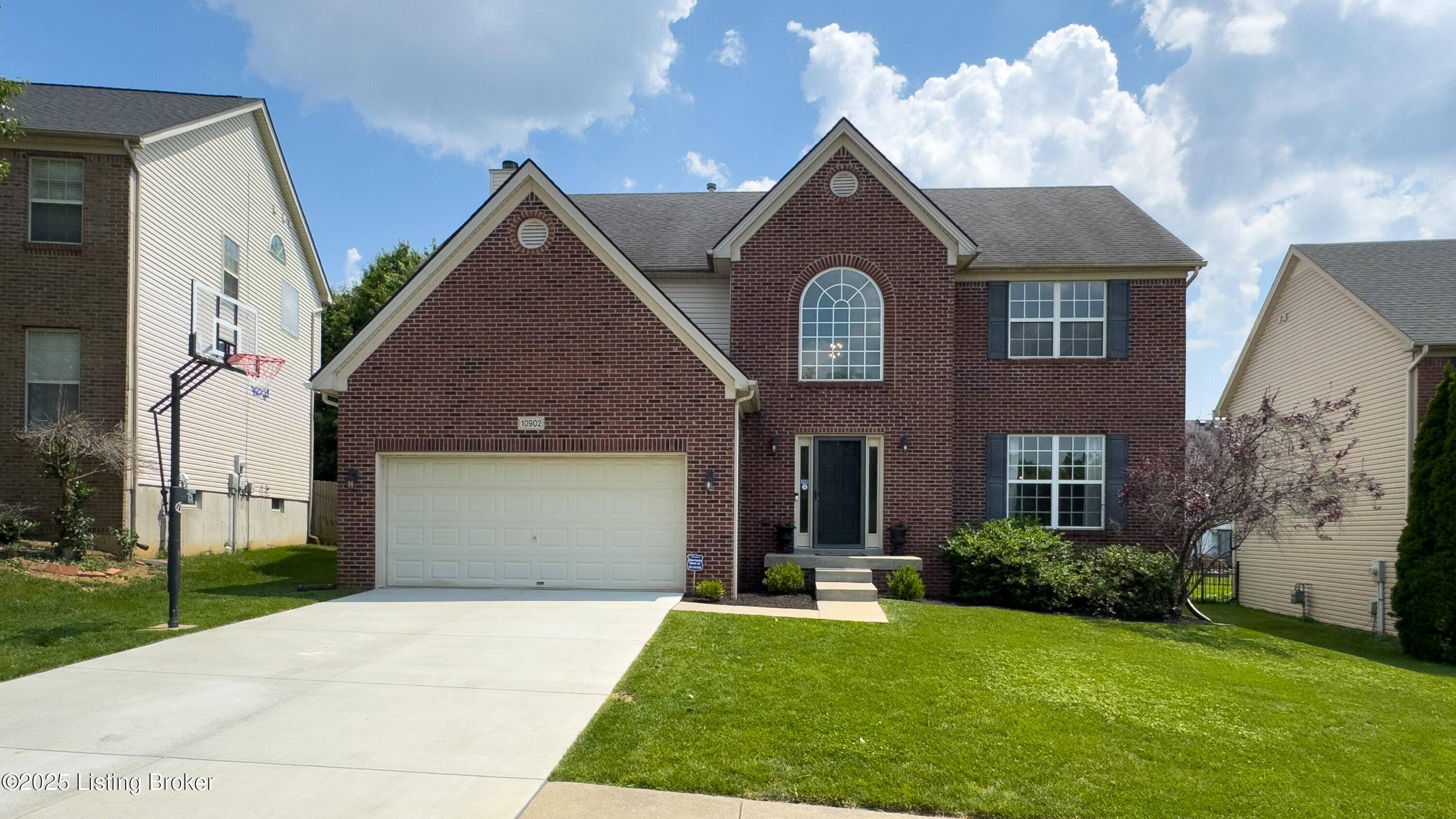 Louisville, KY 40241,10902 Collington Dr