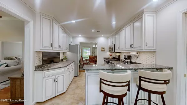 Shepherdsville, KY 40165,150 E Laurel River Drive Rd