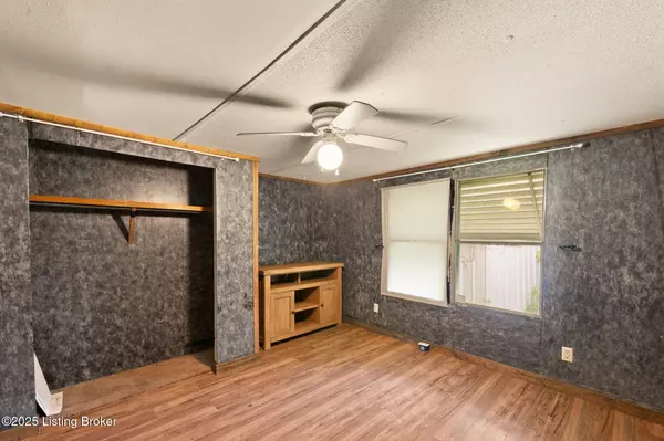 Smiths Grove, KY 42171,336 Tansy Ln