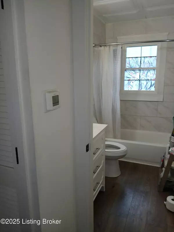 Frankfort, KY 40601,116 Elizabeth St