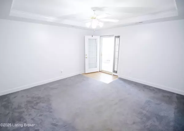 Louisville, KY 40229,11116 Brookley Dr