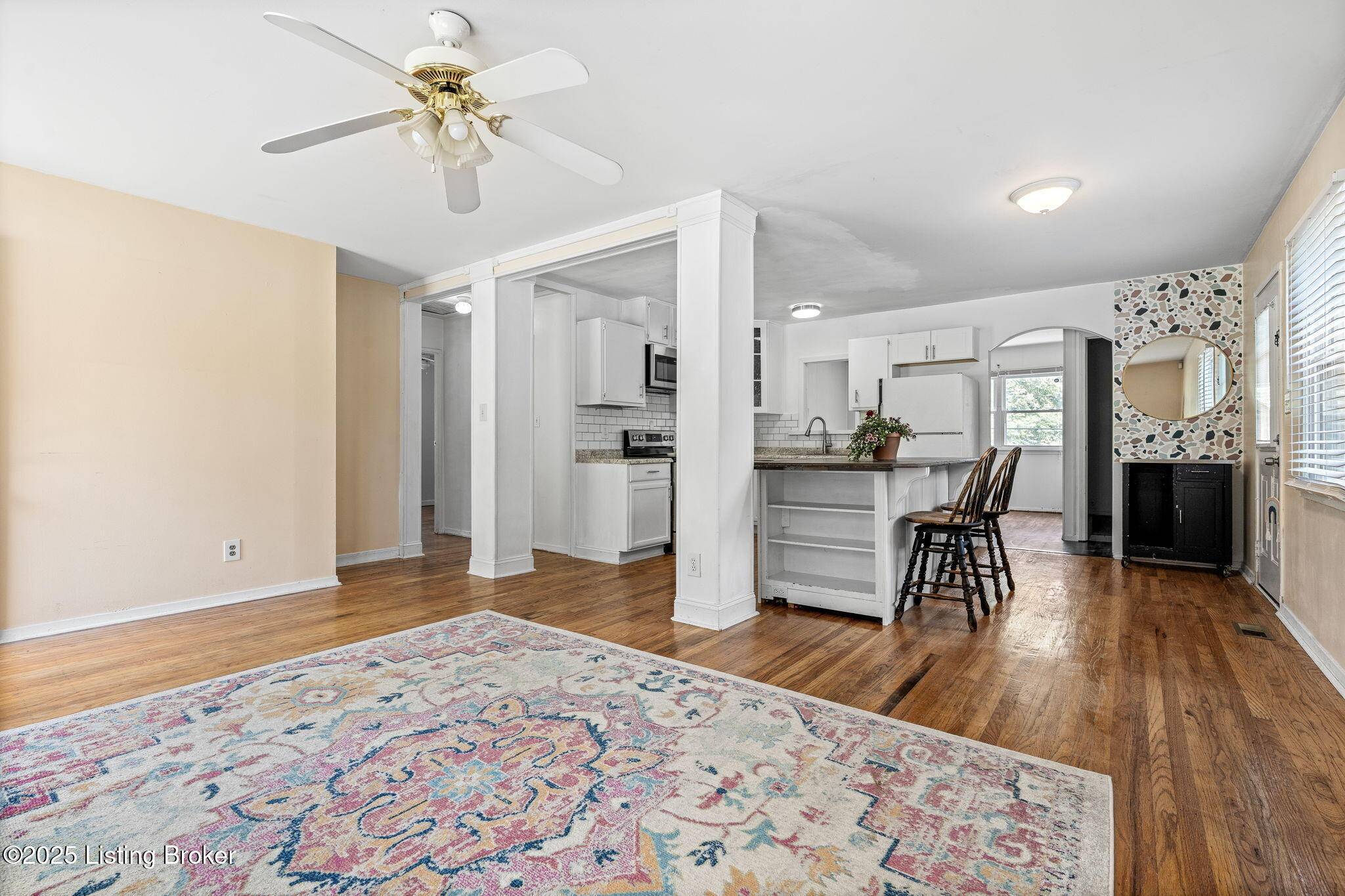 Louisville, KY 40299,3125 Lynnwood WAY