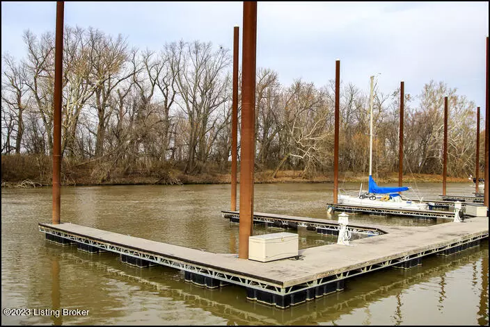 1501 Marinas Edge WAY #A-1, Louisville, KY 40206