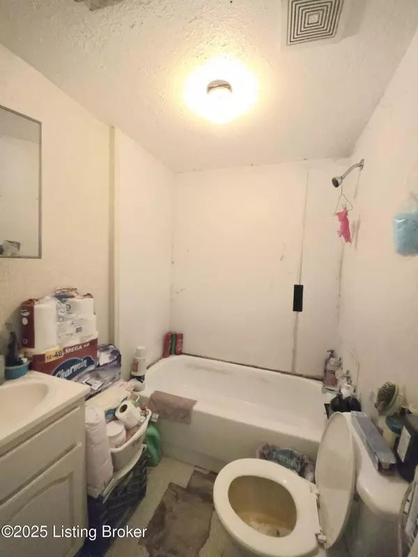 Louisville, KY 40203,1809 Owen St