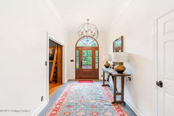 Louisville, KY 40207,2700 Poplar Hill Ct