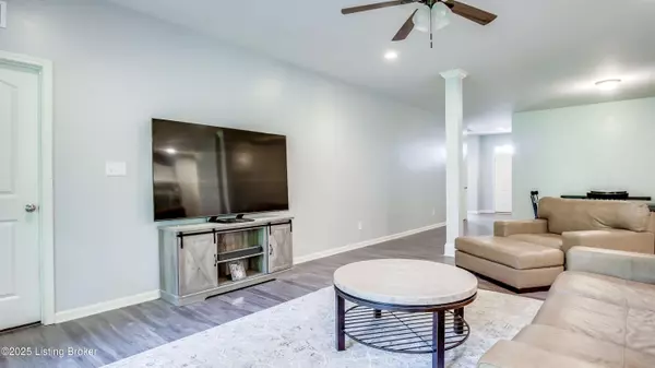 Louisville, KY 40245,125 Belden TRL