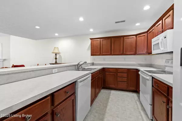 Louisville, KY 40229,12508 Springfalls Ct