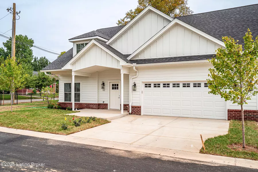 111 Wellston Pl, Louisville, KY 40207