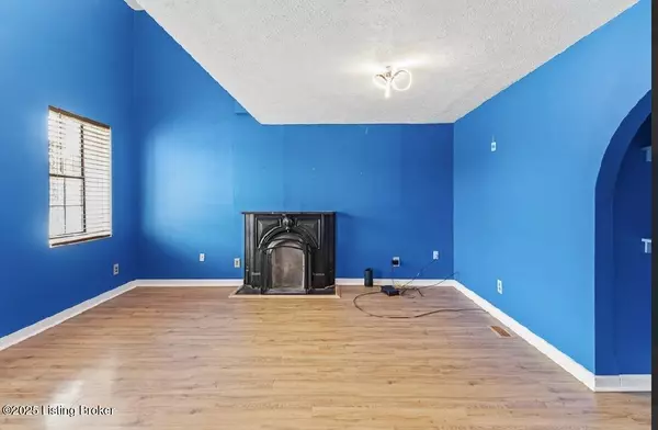 Louisville, KY 40212,2215 W Jefferson St