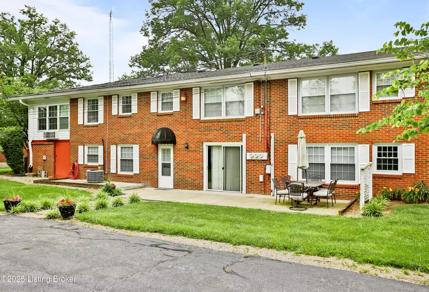 1643 Greenland Park Cir #1, Shelbyville, KY 40065