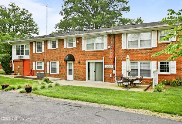 1643 Greenland Park Cir #1, Shelbyville, KY 40065