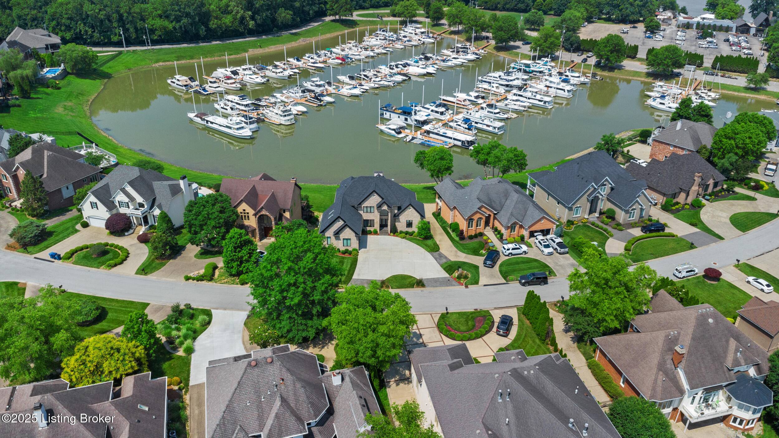 Prospect, KY 40059,5404 River Creek Ct