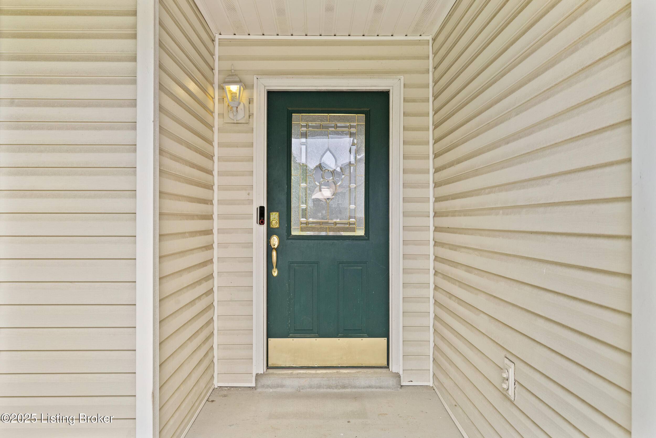 Nicholasville, KY 40356,209 Greentree Dr
