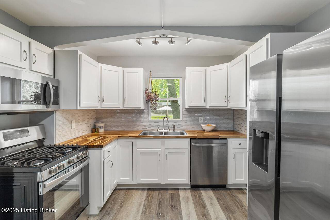Louisville, KY 40214,4579 S 1st St