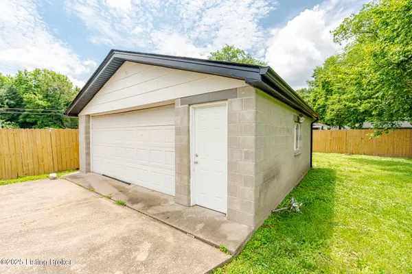 Louisville, KY 40216,4410 Hillside Dr
