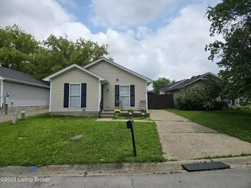 8308 Lake Superior Dr, Louisville, KY 40291
