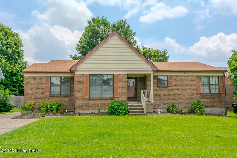 9010 Green Garden Ct, Louisville, KY 40220