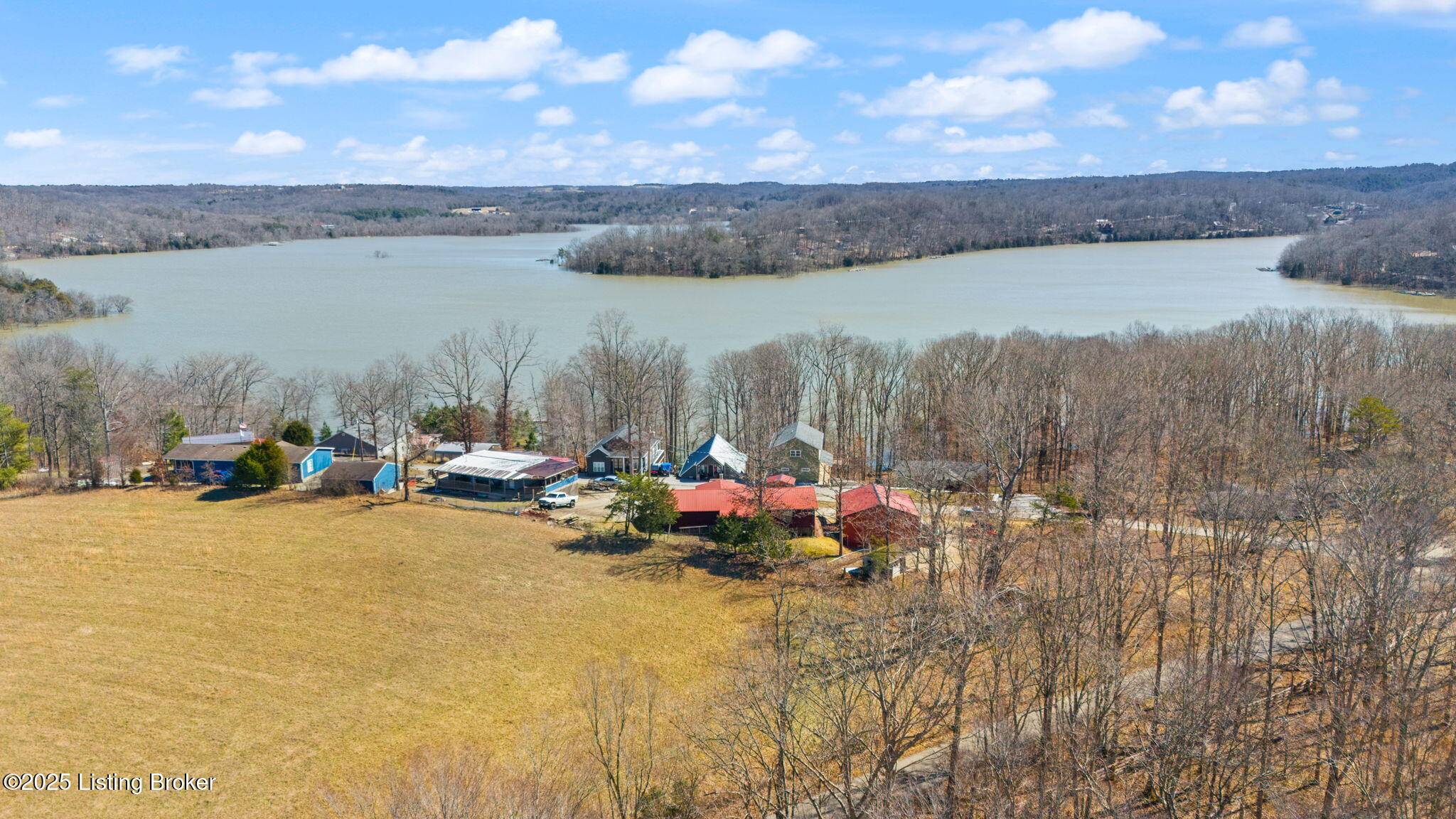 Bee Spring, KY 42207,49 Reynolds Rd