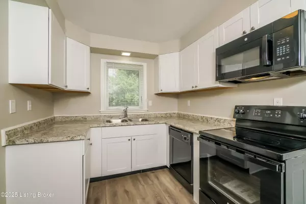 Louisville, KY 40220,4125 Berkshire Ave