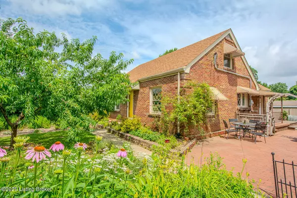 1589 Cooper Ave,  Louisville,  KY 40219