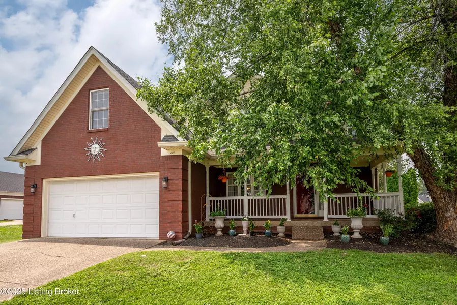8200 Grandfield Way, Louisville, KY 40258
