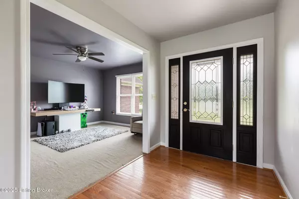 Shelbyville, KY 40065,9071 Charleston WAY