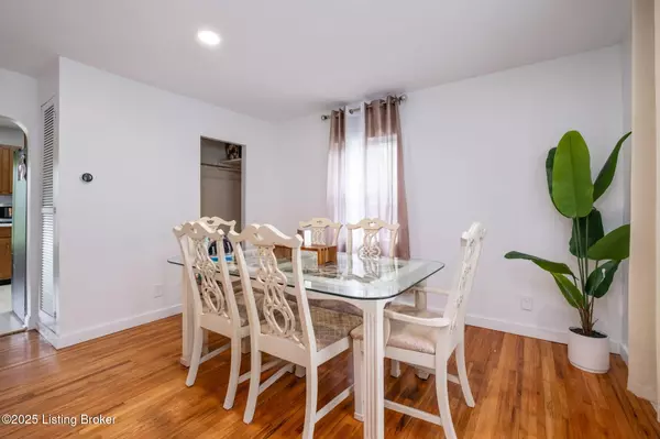 Louisville, KY 40222,523 Fenley Ave