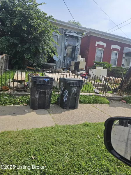 2617 Bank St, Louisville, KY 40212