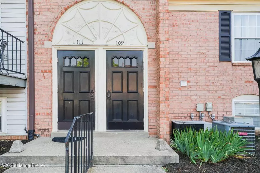 109 Algiers Ct ##2, Louisville, KY 40218