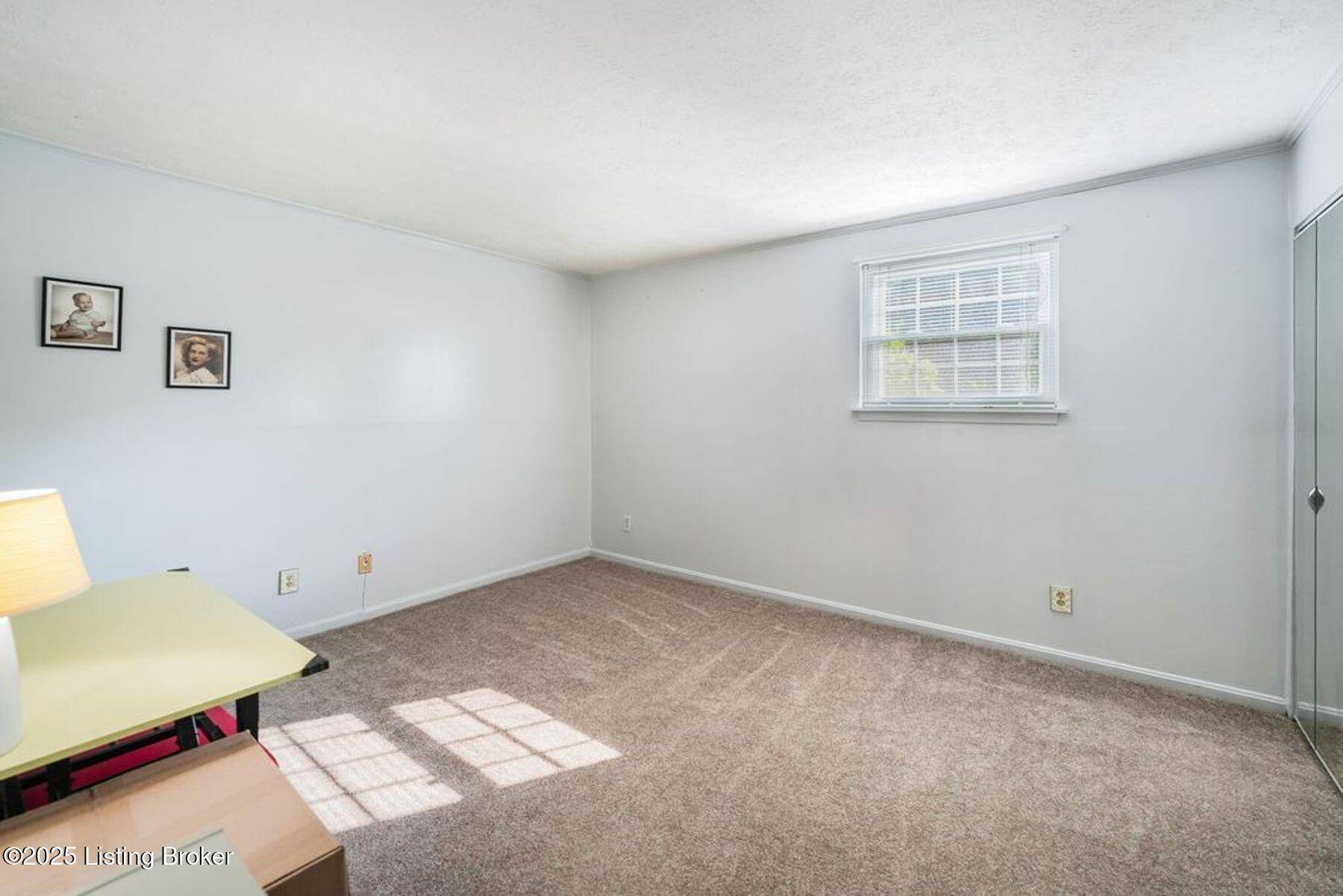 Louisville, KY 40218,109 Algiers Ct ##2