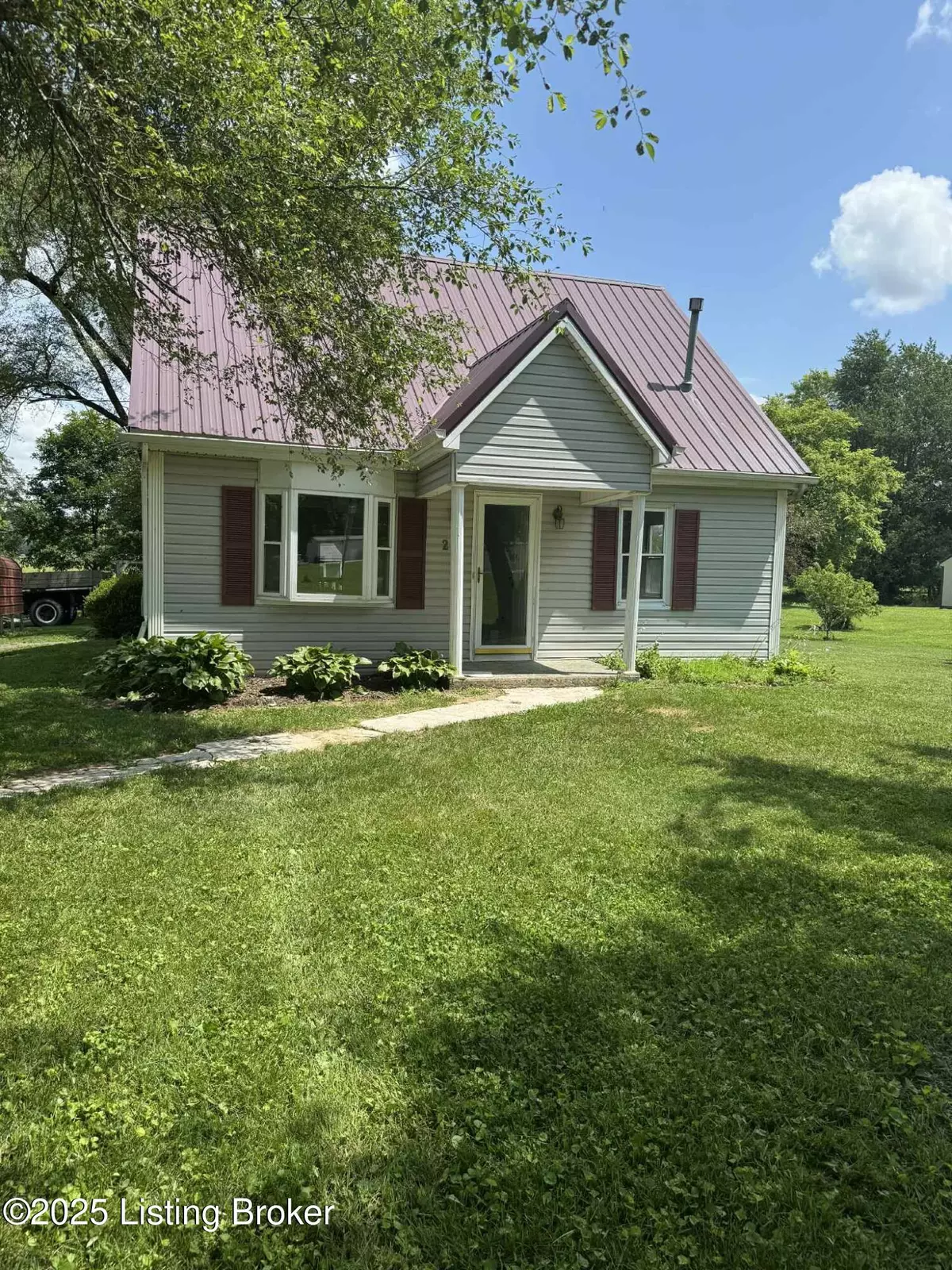 Upton, KY 42784,272 Magnolia Street St