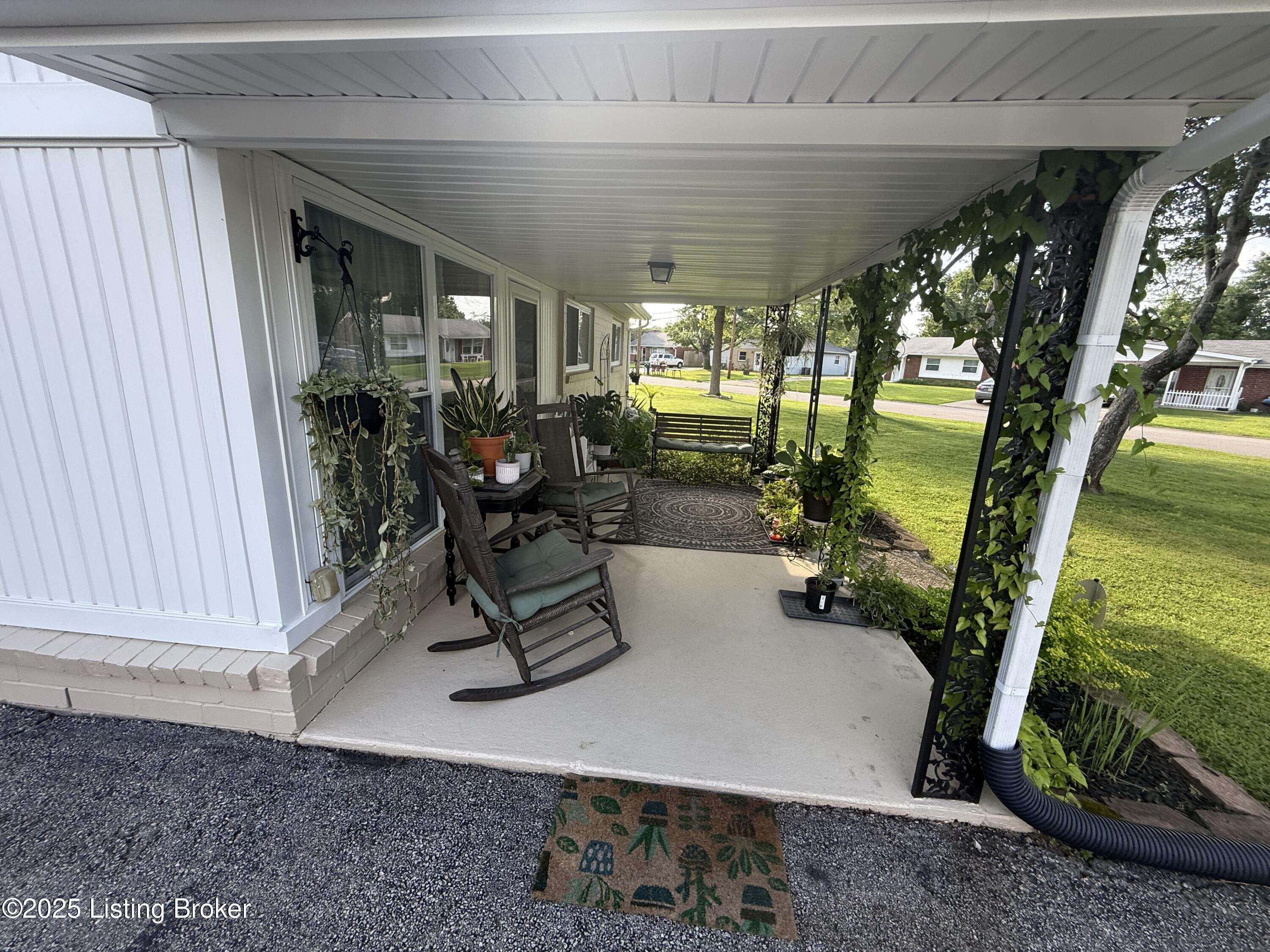 Fairdale, KY 40118,8600 James R Rd