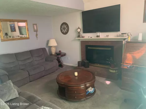 Fairdale, KY 40118,436 Babe Dr