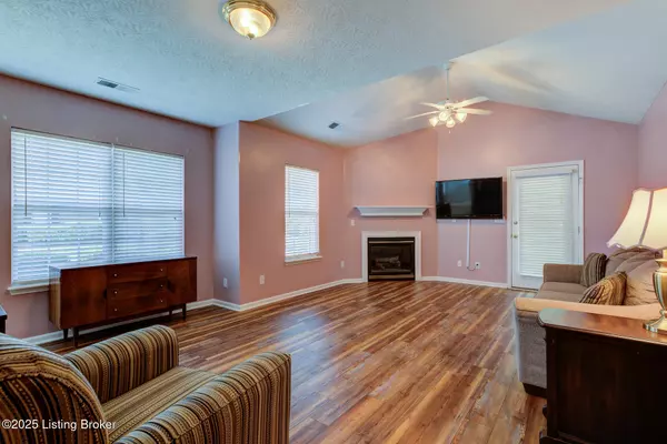 Louisville, KY 40229,6813 Casey Pl