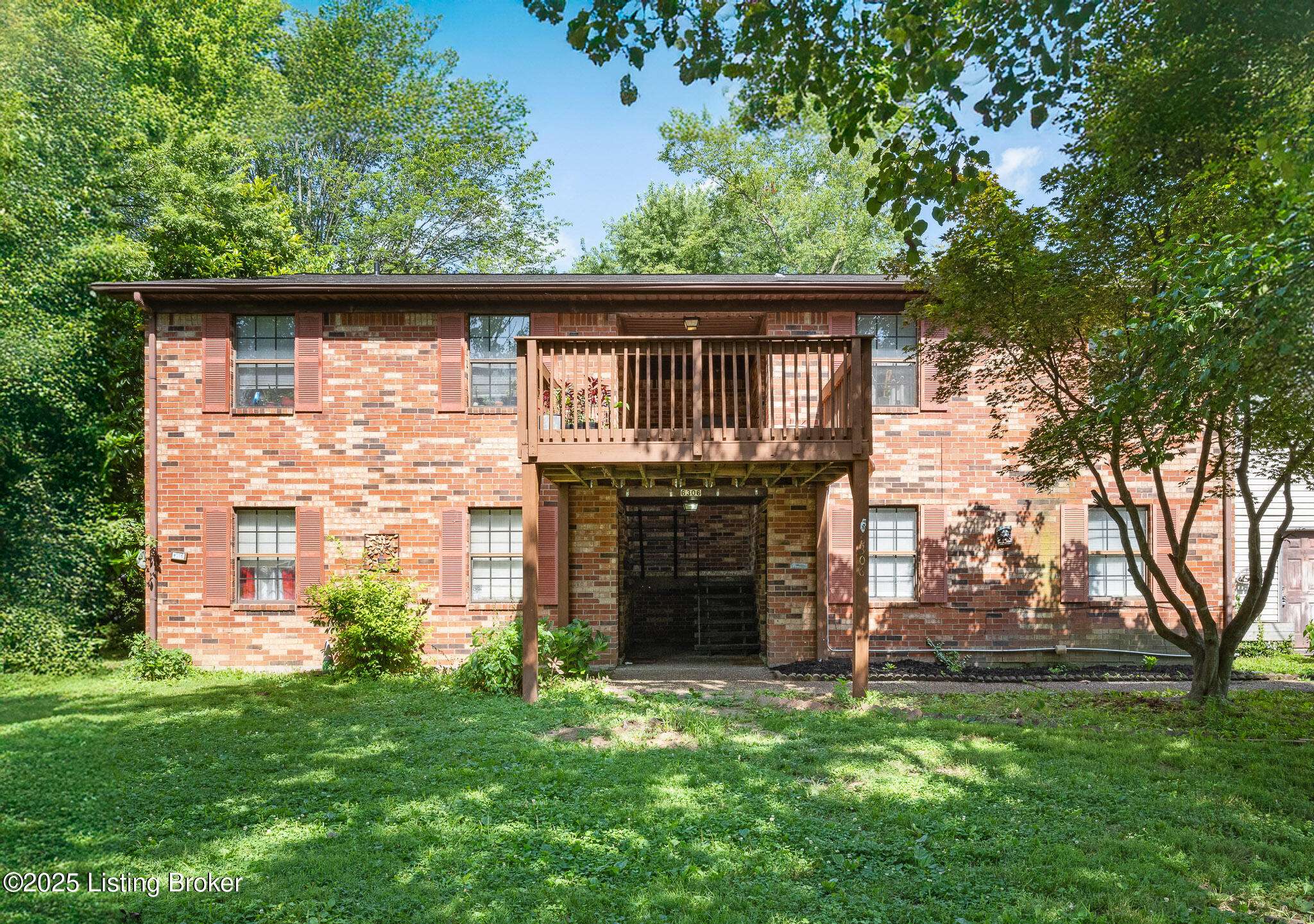 6306 Jeffrey Dr, Louisville, KY 40258