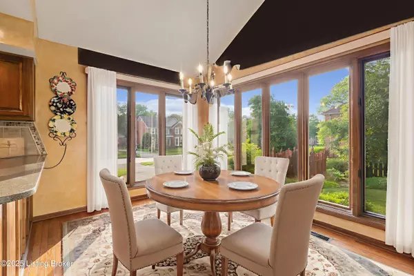 Louisville, KY 40223,9801 Winged Foot Dr