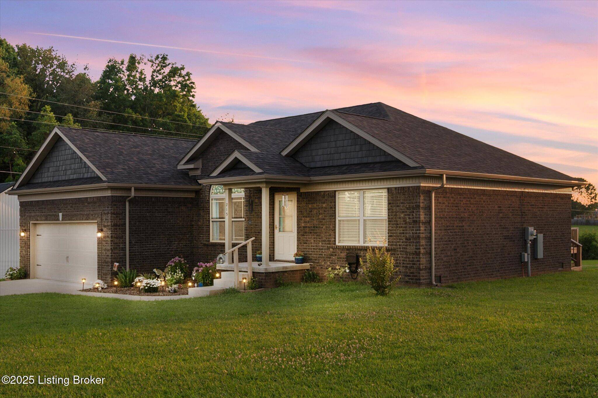 Bardstown, KY 40004,215 Marks Ln