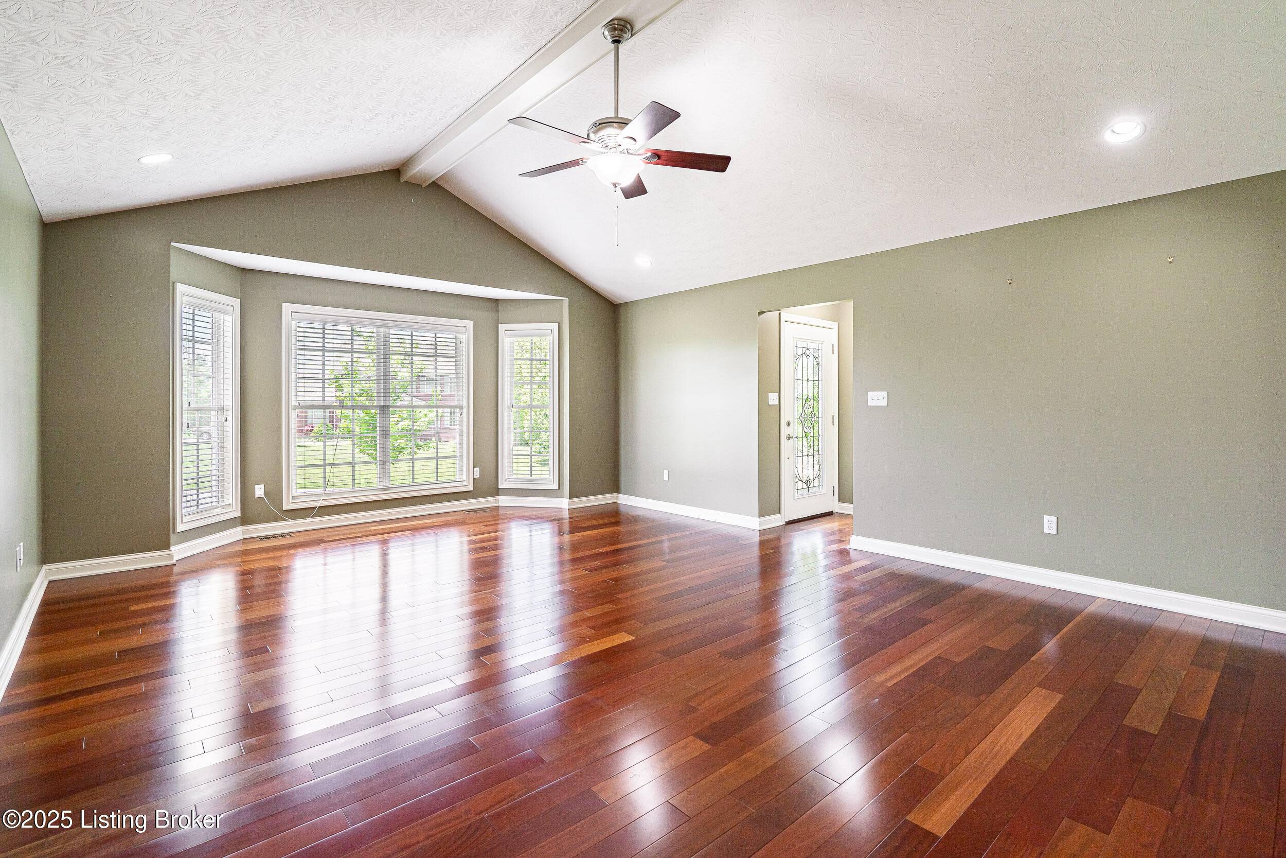 Fisherville, KY 40023,13 Hudson Dr