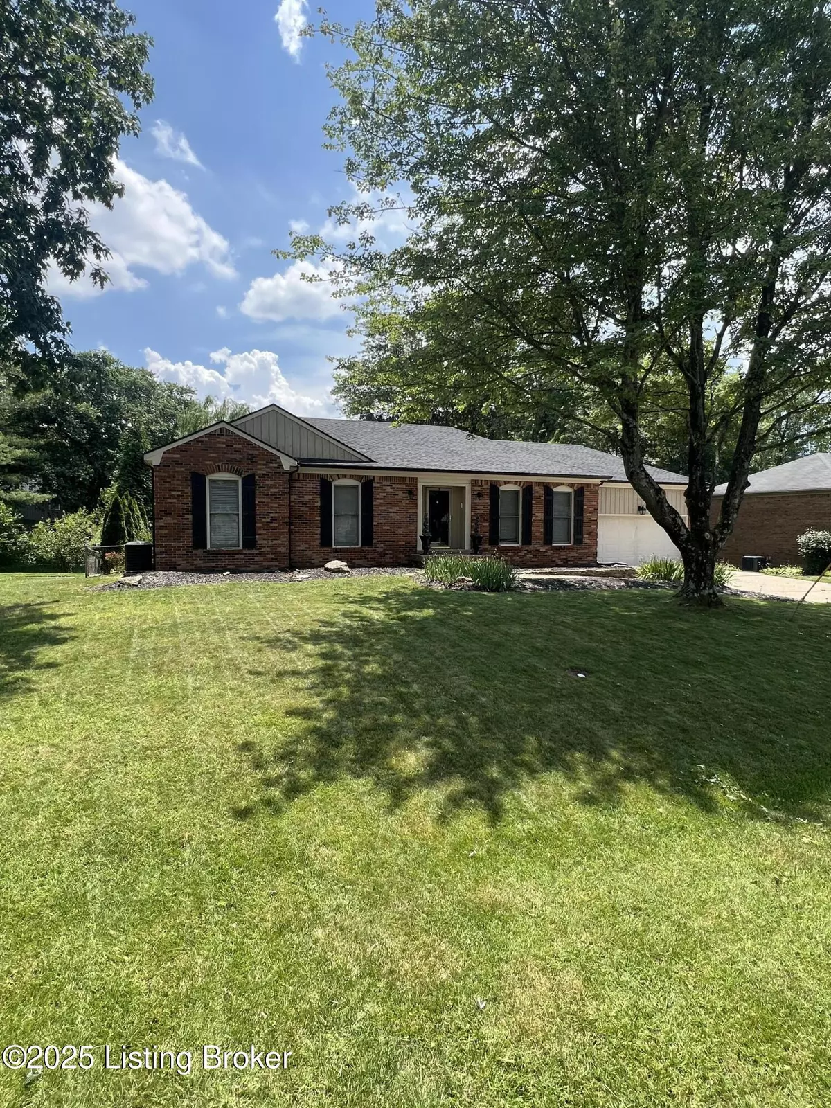 Goshen, KY 40026,12112 Alpine WAY