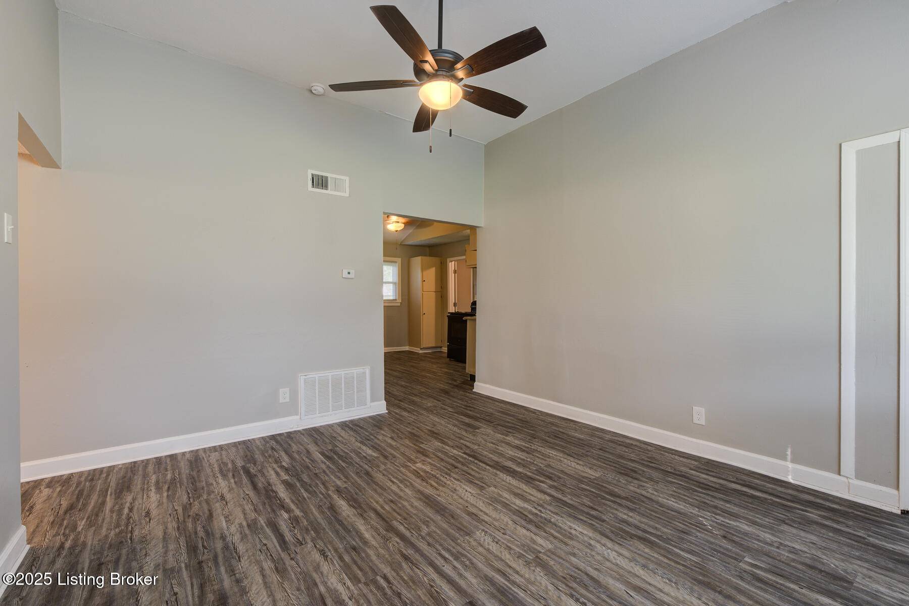 Louisville, KY 40272,13500 Greystone Ave