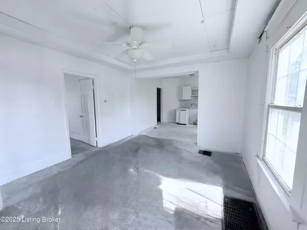 Louisville, KY 40215,1407 Berry Blvd